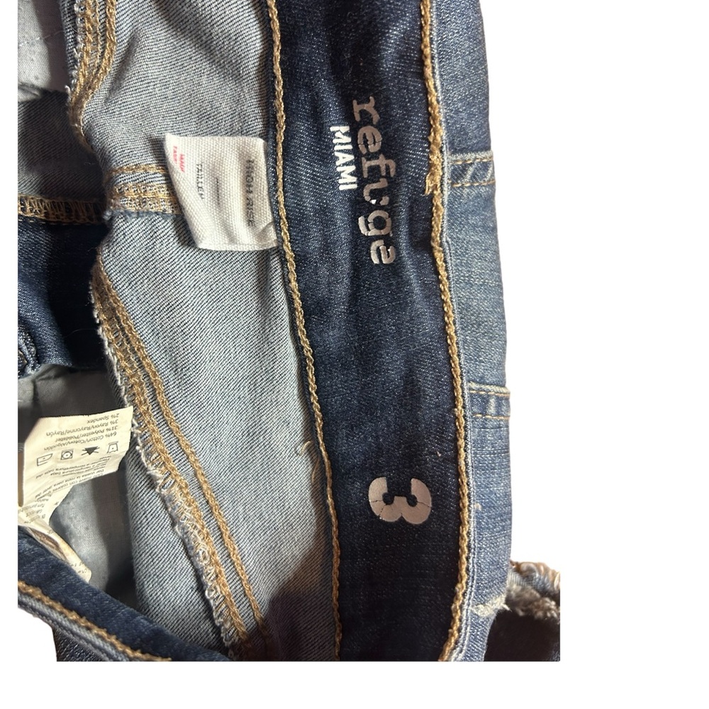 Woman’s High Rise Ripped Denim Shorts - Picture 2 of 2